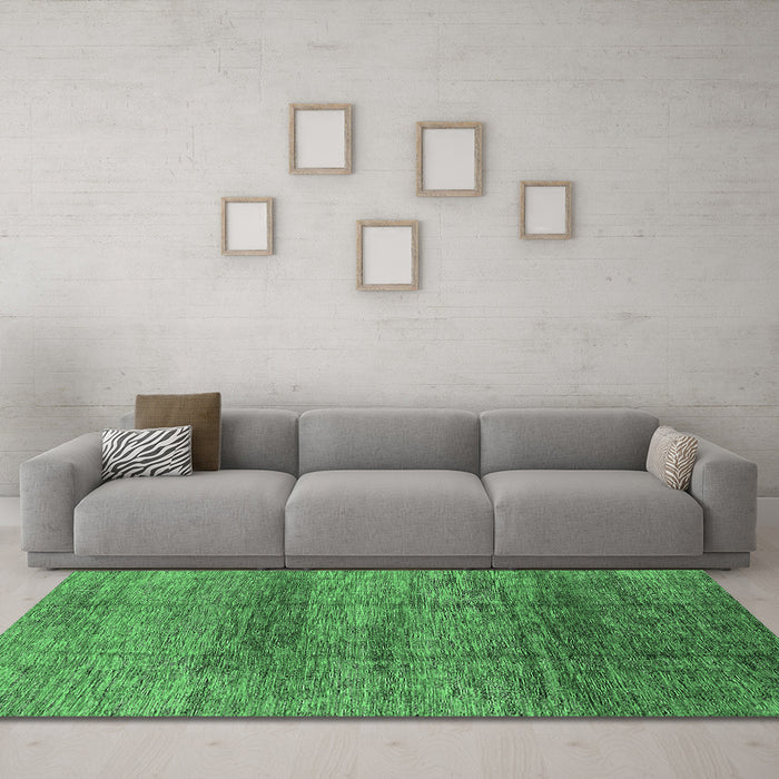 Machine Washable Oriental Emerald Green Industrial Area Rugs in a Living Room,, wshurb1097emgrn