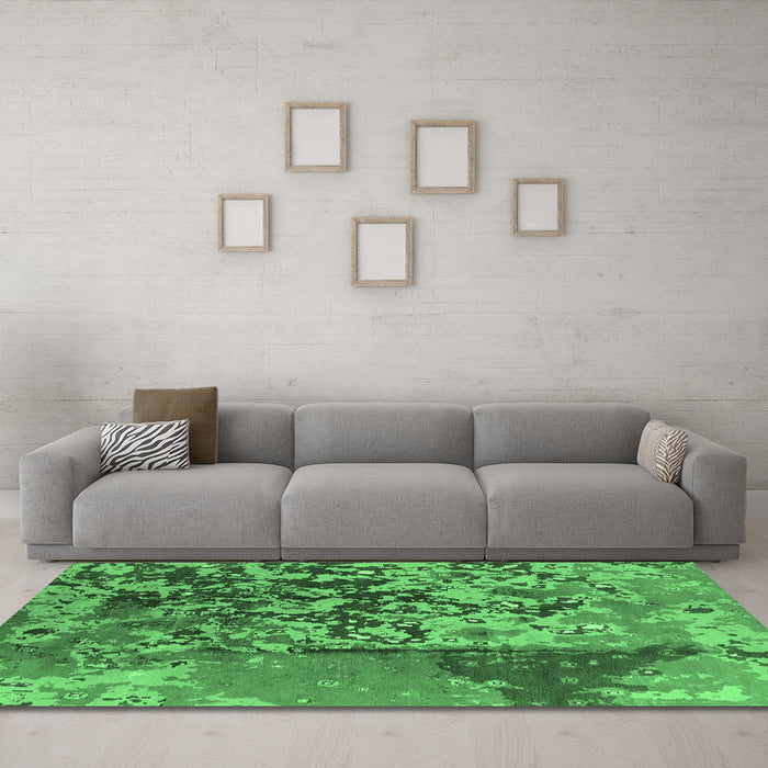 Machine Washable Oriental Emerald Green Industrial Area Rugs in a Living Room,, wshurb1098emgrn