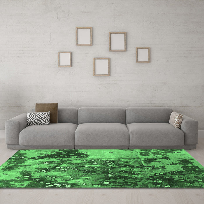 Machine Washable Oriental Emerald Green Industrial Area Rugs in a Living Room,, wshurb1099emgrn