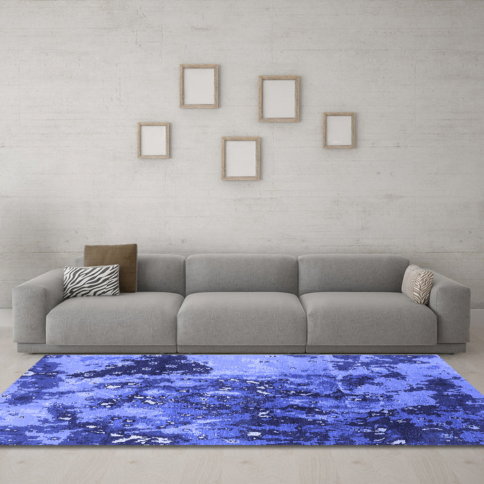 Machine Washable Oriental Blue Industrial Rug in a Living Room, wshurb1099blu