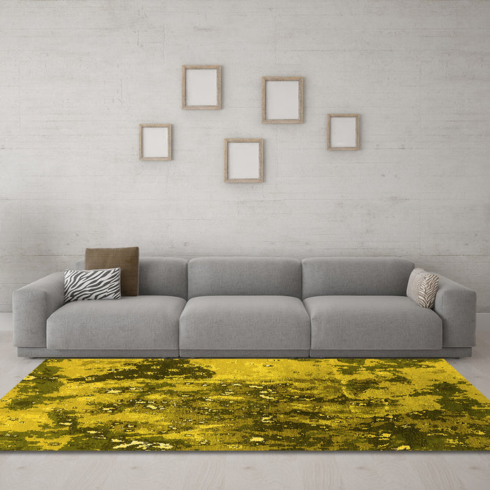 Machine Washable Oriental Yellow Industrial Rug in a Living Room, wshurb1099yw