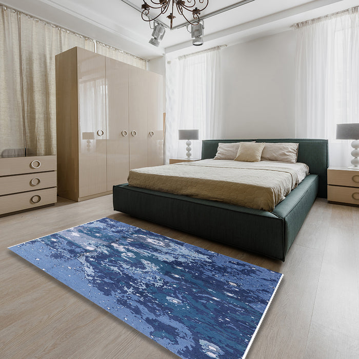 Mid-Century Modern Blue Oriental Rug in a Bedroom, urb1100