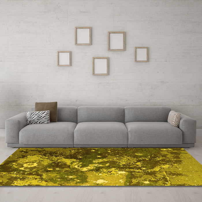 Machine Washable Oriental Yellow Industrial Rug in a Living Room, wshurb1100yw