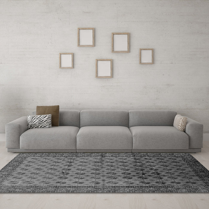 Machine Washable Oriental Gray Industrial Rug in a Living Room,, wshurb1101gry