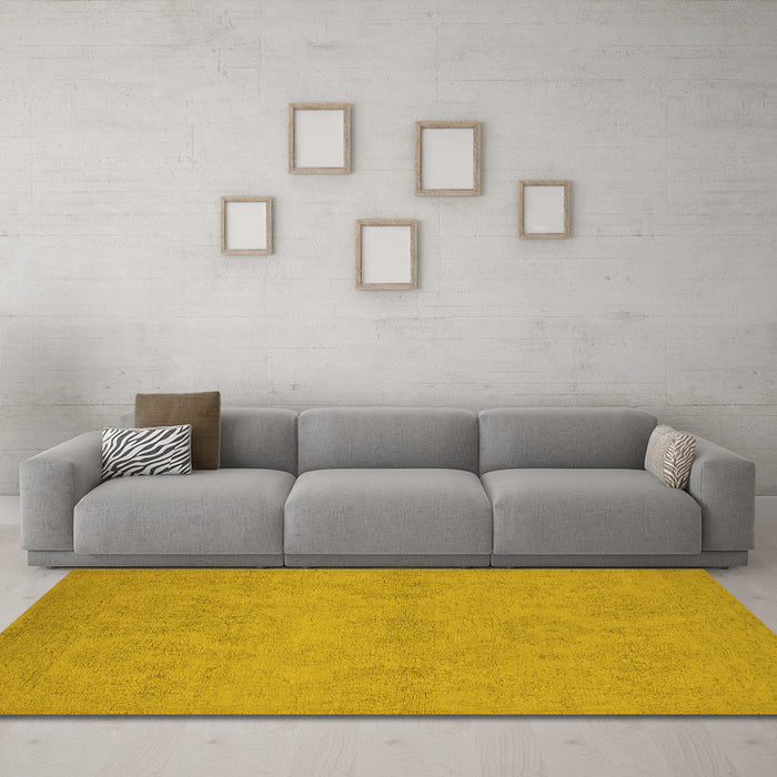 Machine Washable Oriental Yellow Industrial Rug in a Living Room, wshurb1103yw