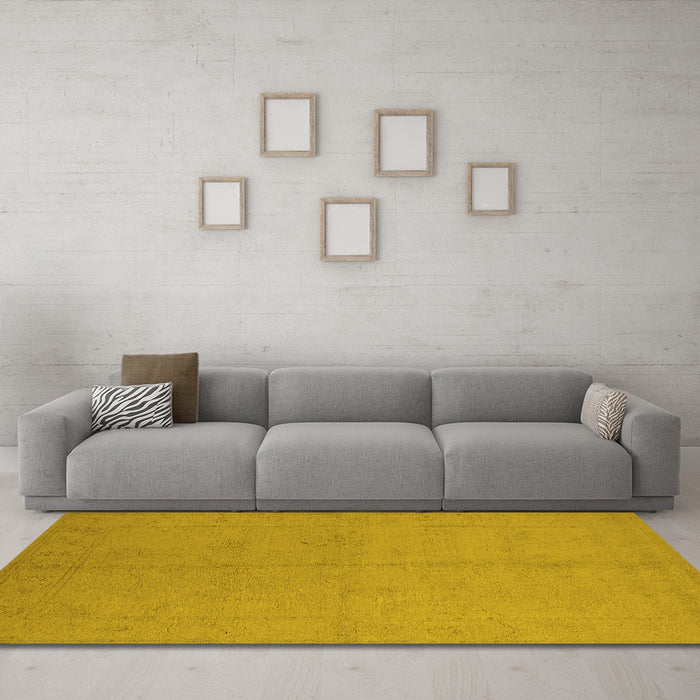 Machine Washable Oriental Yellow Industrial Rug in a Living Room, wshurb1104yw