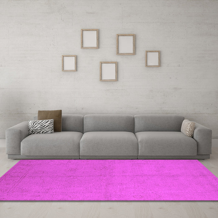 Machine Washable Oriental Pink Industrial Rug in a Living Room, wshurb1104pnk