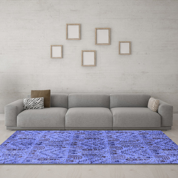 Machine Washable Oriental Blue Industrial Rug in a Living Room, wshurb1106blu