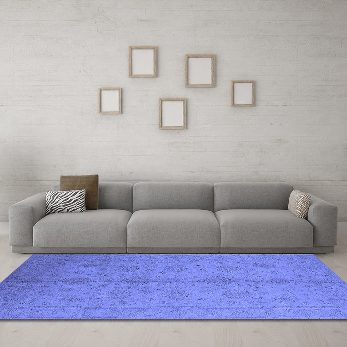 Machine Washable Oriental Blue Industrial Rug in a Living Room, wshurb1109blu
