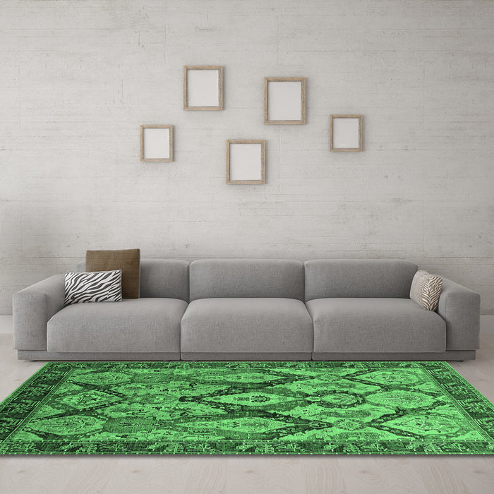 Machine Washable Oriental Emerald Green Industrial Area Rugs in a Living Room,, wshurb1112emgrn