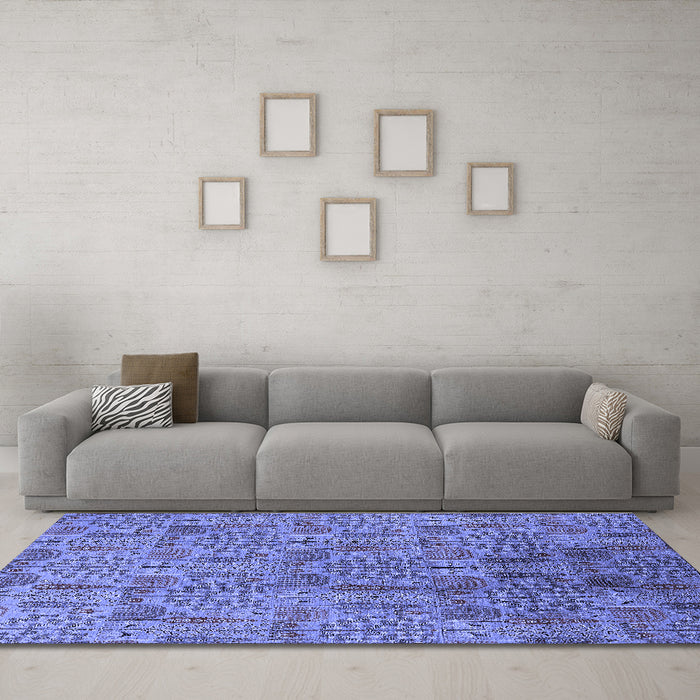Machine Washable Oriental Blue Industrial Rug in a Living Room, wshurb1114blu