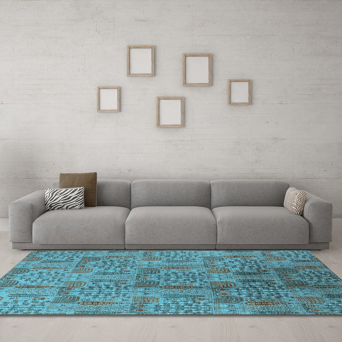 Machine Washable Oriental Light Blue Industrial Rug in a Living Room, wshurb1114lblu