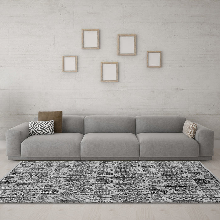 Machine Washable Oriental Gray Industrial Rug in a Living Room,, wshurb1116gry