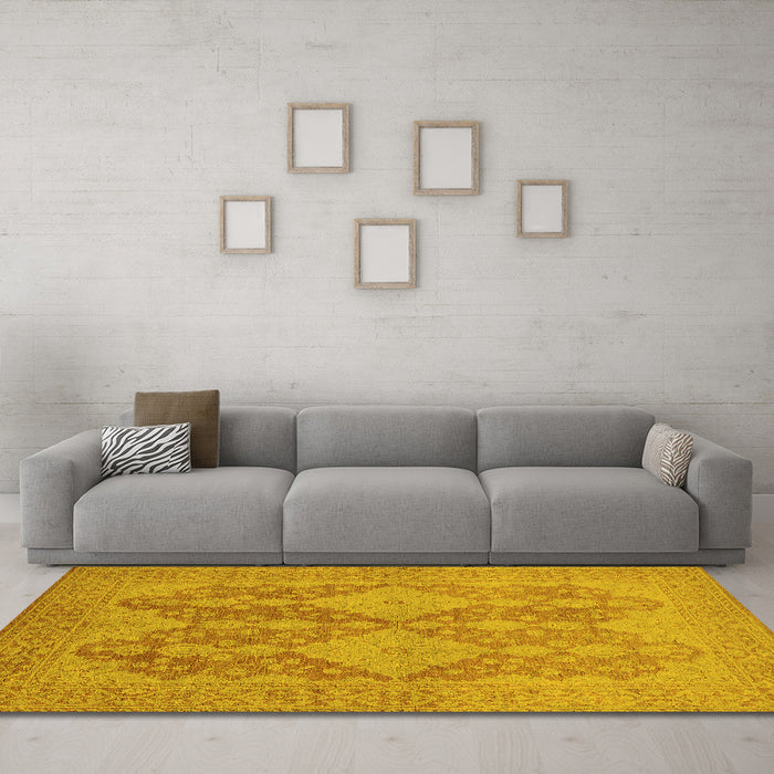 Machine Washable Oriental Yellow Industrial Rug in a Living Room, wshurb1117yw