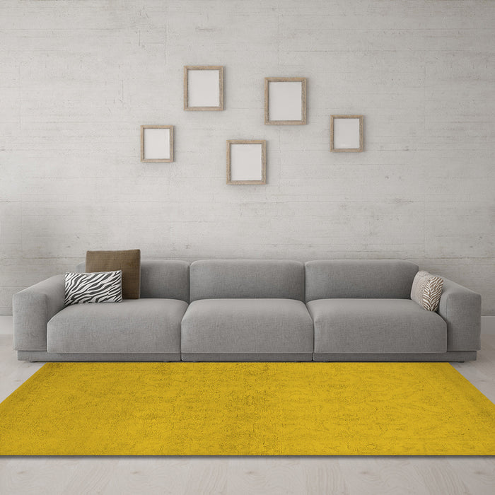 Machine Washable Oriental Yellow Industrial Rug in a Living Room, wshurb1123yw