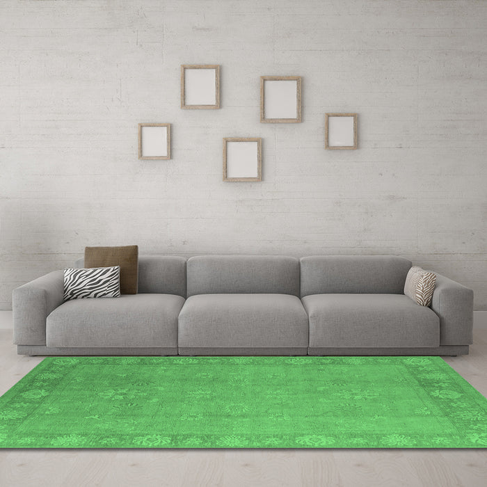 Machine Washable Oriental Emerald Green Industrial Area Rugs in a Living Room,, wshurb1125emgrn