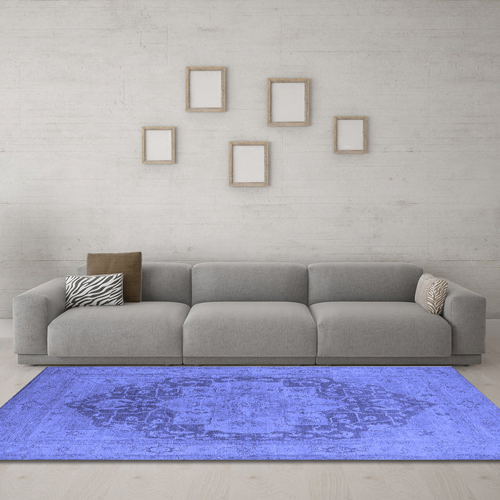 Machine Washable Oriental Blue Industrial Rug in a Living Room, wshurb1128blu