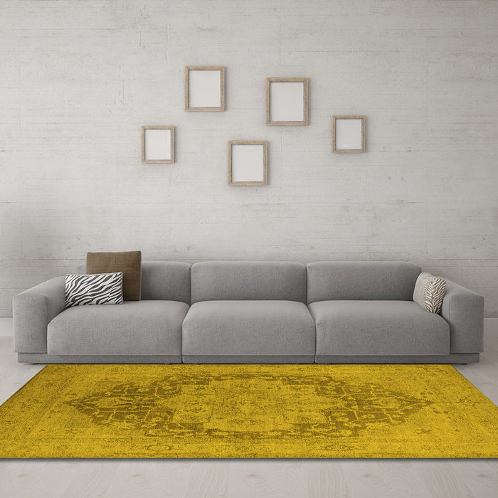 Machine Washable Oriental Yellow Industrial Rug in a Living Room, wshurb1128yw