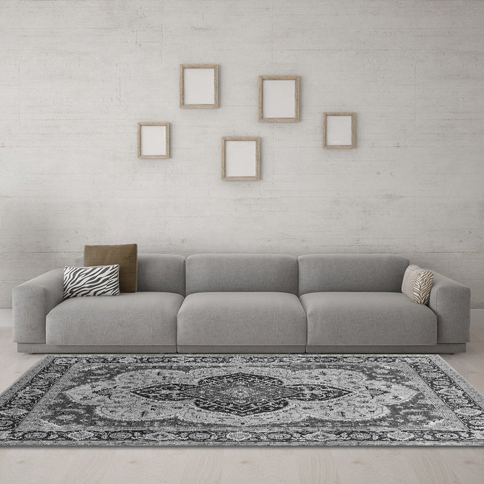 Machine Washable Oriental Gray Industrial Rug in a Living Room,, wshurb1130gry