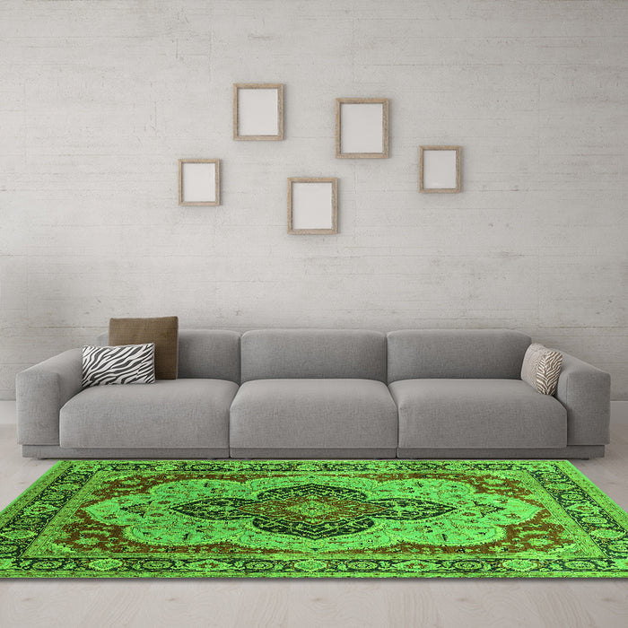 Machine Washable Oriental Green Industrial Area Rugs in a Living Room,, wshurb1130grn