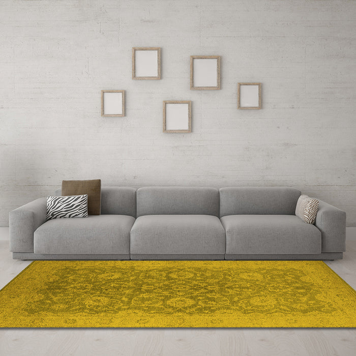 Machine Washable Oriental Yellow Industrial Rug in a Living Room, wshurb1132yw