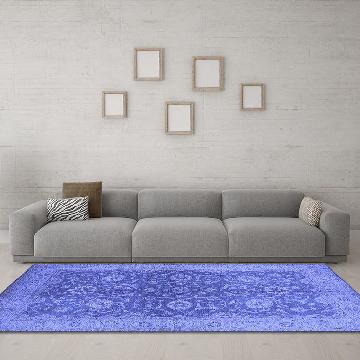 Machine Washable Oriental Blue Industrial Rug in a Living Room, wshurb1133blu