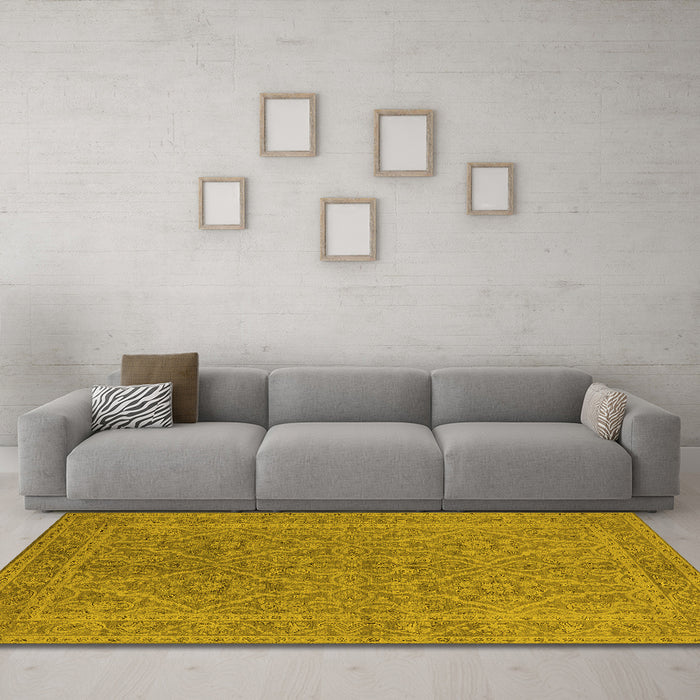 Machine Washable Oriental Yellow Industrial Rug in a Living Room, wshurb1134yw