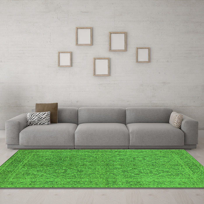 Machine Washable Oriental Green Industrial Area Rugs in a Living Room,, wshurb1134grn