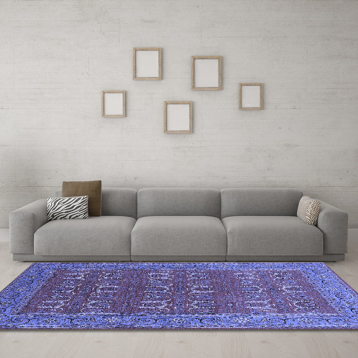 Machine Washable Oriental Blue Industrial Rug in a Living Room, wshurb1137blu