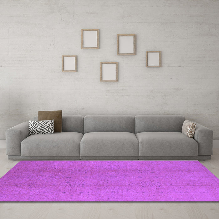 Machine Washable Oriental Purple Industrial Area Rugs in a Living Room, wshurb1140pur