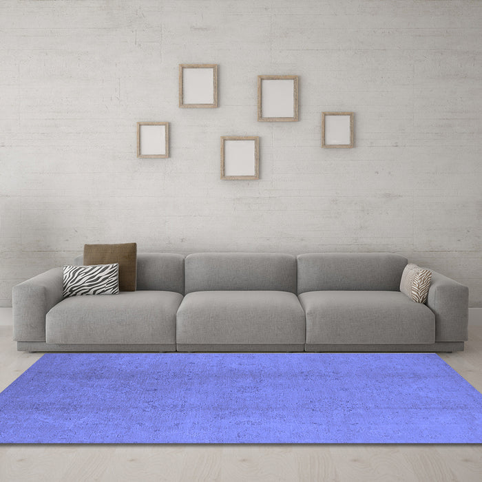Machine Washable Oriental Blue Industrial Rug in a Living Room, wshurb1140blu