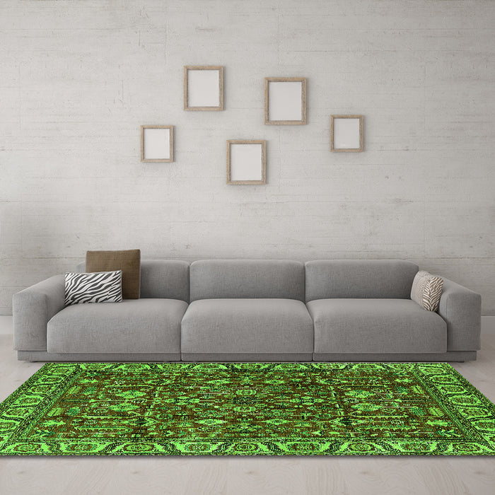 Machine Washable Oriental Green Industrial Area Rugs in a Living Room,, wshurb1144grn