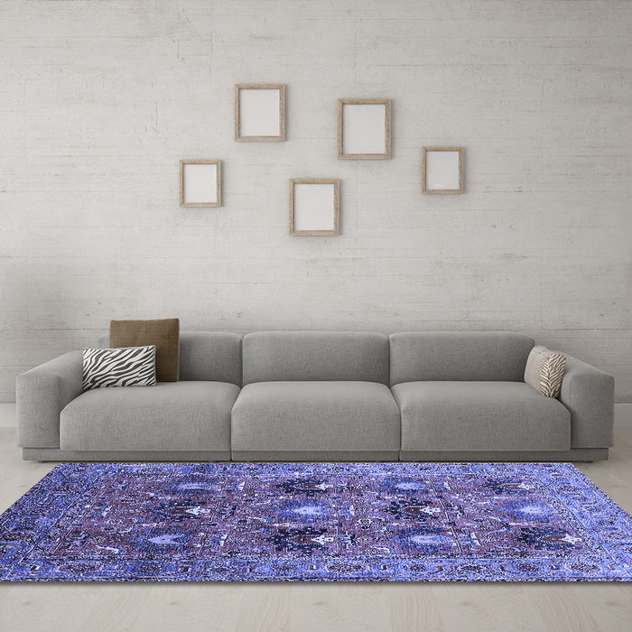 Machine Washable Oriental Blue Industrial Rug in a Living Room, wshurb1146blu