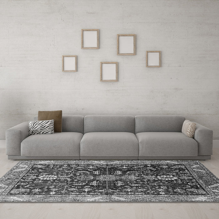 Machine Washable Oriental Gray Industrial Rug in a Living Room,, wshurb1147gry