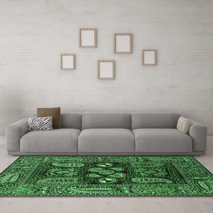 Machine Washable Oriental Emerald Green Industrial Area Rugs in a Living Room,, wshurb1148emgrn