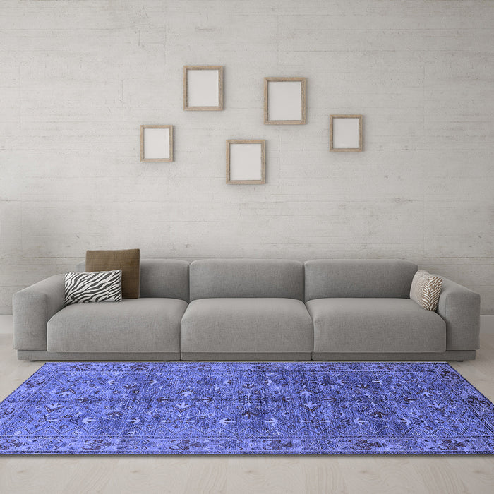 Machine Washable Oriental Blue Industrial Rug in a Living Room, wshurb1150blu