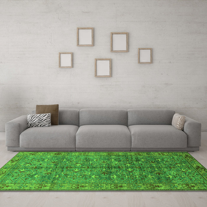 Machine Washable Oriental Green Industrial Area Rugs in a Living Room,, wshurb1150grn