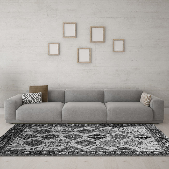 Machine Washable Oriental Gray Industrial Rug in a Living Room,, wshurb1152gry