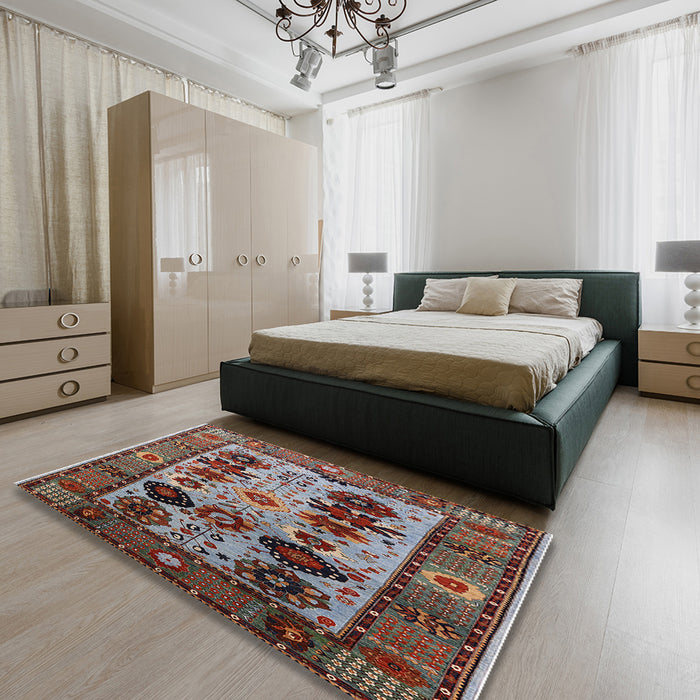 Mid-Century Modern Gunmetal Gray Oriental Rug in a Bedroom, urb1153