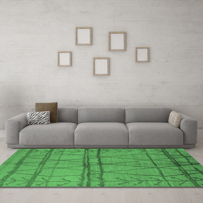 Machine Washable Oriental Emerald Green Industrial Area Rugs in a Living Room,, wshurb1158emgrn