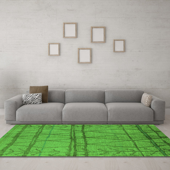 Machine Washable Oriental Green Industrial Area Rugs in a Living Room,, wshurb1158grn