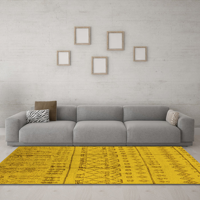 Machine Washable Oriental Yellow Industrial Rug in a Living Room, wshurb1159yw