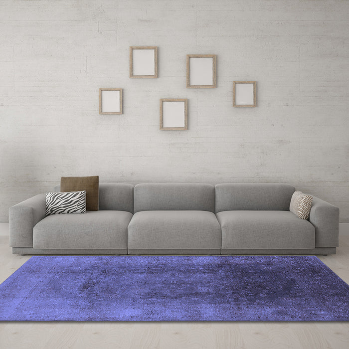 Machine Washable Oriental Blue Industrial Rug in a Living Room, wshurb1166blu