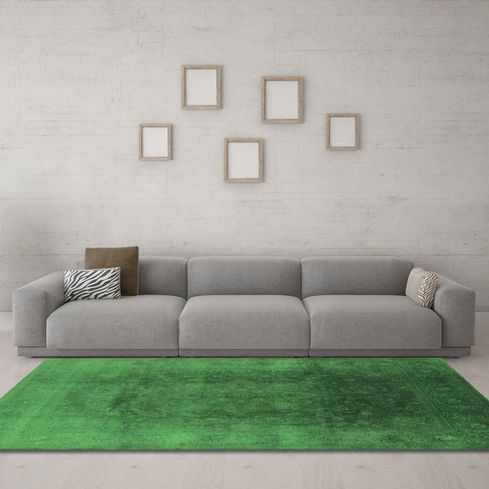Machine Washable Oriental Emerald Green Industrial Area Rugs in a Living Room,, wshurb1166emgrn