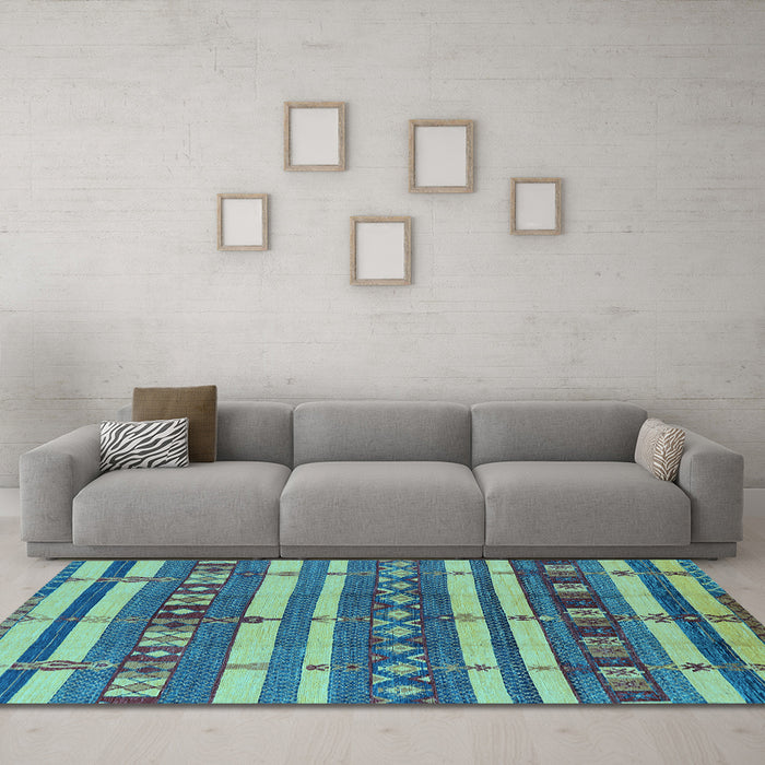 Machine Washable Oriental Light Blue Industrial Rug in a Living Room, wshurb1169lblu