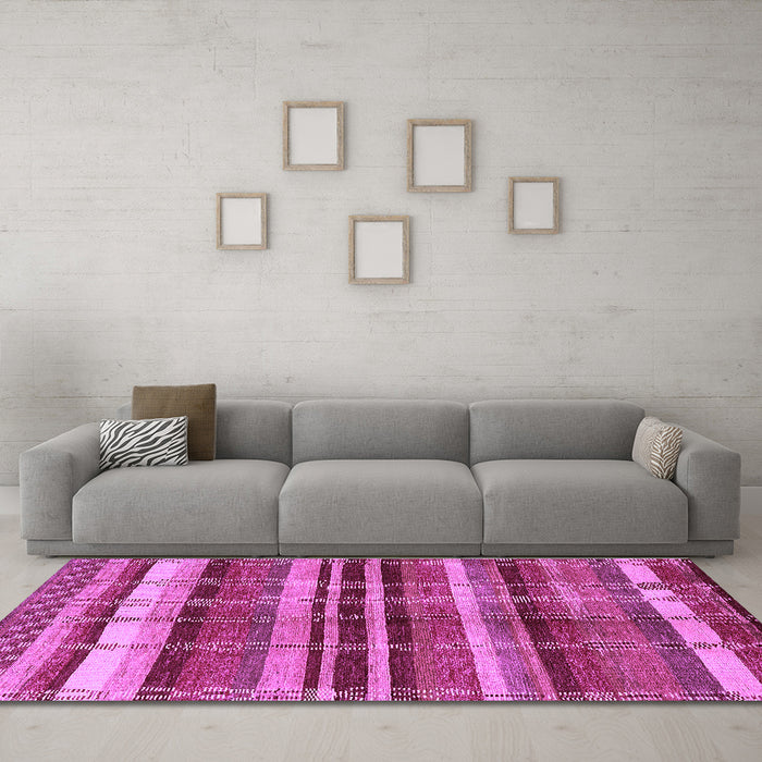 Machine Washable Oriental Purple Industrial Area Rugs in a Living Room, wshurb1172pur