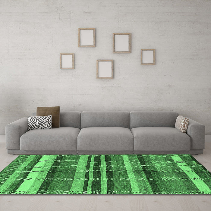 Machine Washable Oriental Emerald Green Industrial Area Rugs in a Living Room,, wshurb1172emgrn