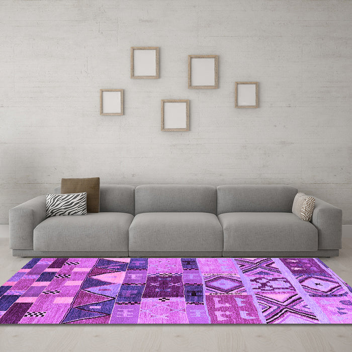 Machine Washable Oriental Purple Industrial Area Rugs in a Living Room, wshurb1181pur