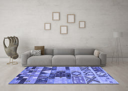Machine Washable Oriental Blue Industrial Rug in a Living Room, wshurb1181blu