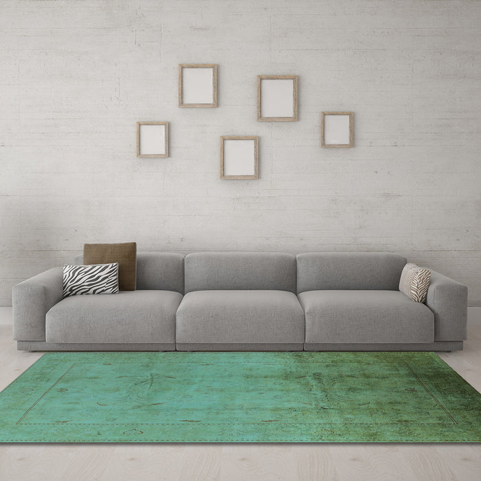 Machine Washable Oriental Light Blue Traditional Rug in a Living Room, wshurb1182lblu